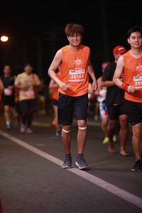 BIB: 25142, 250
                            <button type="button" onclick="openModal(14040031)" class="btn btn-primary btn-sm float-right btn-popup" data-toggle="modal" data-target=".modal-high-quality">
                        <i class="fas fa-shopping-cart"></i> Add to Cart
                    </button>
                                            <button type="button" onclick="isThisMe(14040031, true)" class="btn btn-success btn-sm float-right btn-popup btn-isme hidden" data-toggle="tooltip" data-placement="bottom" title="นี่คือรูปของคุณใช่ไหม คลิกที่นี่เพื่อเอาเข้าอัลบั้ม">
                        <i class="fas fa-plus"></i> Add to album
                    </button>
                    <button type="button" onclick="isThisMe(14040031, false)" class="btn btn-warning btn-sm float-right btn-popup btn-isnotme hidden">
                        <i class="fas fa-ban"></i> Remove from album
                    </button>