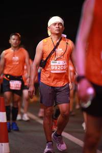 BIB: 99209
                            <button type="button" onclick="openModal(14044931)" class="btn btn-primary btn-sm float-right btn-popup" data-toggle="modal" data-target=".modal-high-quality">
                        <i class="fas fa-shopping-cart"></i> Add to Cart
                    </button>
                                            <button type="button" onclick="isThisMe(14044931, true)" class="btn btn-success btn-sm float-right btn-popup btn-isme hidden" data-toggle="tooltip" data-placement="bottom" title="นี่คือรูปของคุณใช่ไหม คลิกที่นี่เพื่อเอาเข้าอัลบั้ม">
                        <i class="fas fa-plus"></i> Add to album
                    </button>
                    <button type="button" onclick="isThisMe(14044931, false)" class="btn btn-warning btn-sm float-right btn-popup btn-isnotme hidden">
                        <i class="fas fa-ban"></i> Remove from album
                    </button>