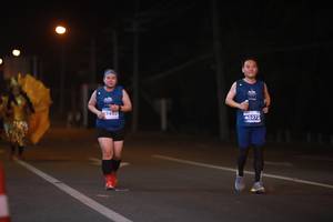 BIB: 7402, 40272
                            <button type="button" onclick="openModal(15687833)" class="btn btn-primary btn-sm float-right btn-popup" data-toggle="modal" data-target=".modal-high-quality">
                        <i class="fas fa-shopping-cart"></i> Add to Cart
                    </button>
                                            <button type="button" onclick="isThisMe(15687833, true)" class="btn btn-success btn-sm float-right btn-popup btn-isme hidden" data-toggle="tooltip" data-placement="bottom" title="นี่คือรูปของคุณใช่ไหม คลิกที่นี่เพื่อเอาเข้าอัลบั้ม">
                        <i class="fas fa-plus"></i> Add to album
                    </button>
                    <button type="button" onclick="isThisMe(15687833, false)" class="btn btn-warning btn-sm float-right btn-popup btn-isnotme hidden">
                        <i class="fas fa-ban"></i> Remove from album
                    </button>