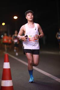 BIB: 256
                            <button type="button" onclick="openModal(15687556)" class="btn btn-primary btn-sm float-right btn-popup" data-toggle="modal" data-target=".modal-high-quality">
                        <i class="fas fa-shopping-cart"></i> Add to Cart
                    </button>
                                            <button type="button" onclick="isThisMe(15687556, true)" class="btn btn-success btn-sm float-right btn-popup btn-isme hidden" data-toggle="tooltip" data-placement="bottom" title="นี่คือรูปของคุณใช่ไหม คลิกที่นี่เพื่อเอาเข้าอัลบั้ม">
                        <i class="fas fa-plus"></i> Add to album
                    </button>
                    <button type="button" onclick="isThisMe(15687556, false)" class="btn btn-warning btn-sm float-right btn-popup btn-isnotme hidden">
                        <i class="fas fa-ban"></i> Remove from album
                    </button>