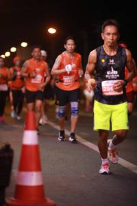 BIB: 256
                            <button type="button" onclick="openModal(14101394)" class="btn btn-primary btn-sm float-right btn-popup" data-toggle="modal" data-target=".modal-high-quality">
                        <i class="fas fa-shopping-cart"></i> Add to Cart
                    </button>
                                            <button type="button" onclick="isThisMe(14101394, true)" class="btn btn-success btn-sm float-right btn-popup btn-isme hidden" data-toggle="tooltip" data-placement="bottom" title="นี่คือรูปของคุณใช่ไหม คลิกที่นี่เพื่อเอาเข้าอัลบั้ม">
                        <i class="fas fa-plus"></i> Add to album
                    </button>
                    <button type="button" onclick="isThisMe(14101394, false)" class="btn btn-warning btn-sm float-right btn-popup btn-isnotme hidden">
                        <i class="fas fa-ban"></i> Remove from album
                    </button>