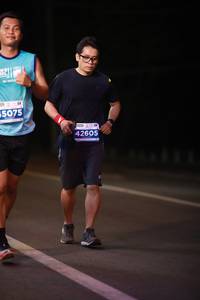 BIB: 5075, 42605
                            <button type="button" onclick="openModal(15686791)" class="btn btn-primary btn-sm float-right btn-popup" data-toggle="modal" data-target=".modal-high-quality">
                        <i class="fas fa-shopping-cart"></i> Add to Cart
                    </button>
                                            <button type="button" onclick="isThisMe(15686791, true)" class="btn btn-success btn-sm float-right btn-popup btn-isme hidden" data-toggle="tooltip" data-placement="bottom" title="นี่คือรูปของคุณใช่ไหม คลิกที่นี่เพื่อเอาเข้าอัลบั้ม">
                        <i class="fas fa-plus"></i> Add to album
                    </button>
                    <button type="button" onclick="isThisMe(15686791, false)" class="btn btn-warning btn-sm float-right btn-popup btn-isnotme hidden">
                        <i class="fas fa-ban"></i> Remove from album
                    </button>