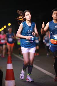 BIB: 40154
                            <button type="button" onclick="openModal(15677596)" class="btn btn-primary btn-sm float-right btn-popup" data-toggle="modal" data-target=".modal-high-quality">
                        <i class="fas fa-shopping-cart"></i> Add to Cart
                    </button>
                                            <button type="button" onclick="isThisMe(15677596, true)" class="btn btn-success btn-sm float-right btn-popup btn-isme hidden" data-toggle="tooltip" data-placement="bottom" title="นี่คือรูปของคุณใช่ไหม คลิกที่นี่เพื่อเอาเข้าอัลบั้ม">
                        <i class="fas fa-plus"></i> Add to album
                    </button>
                    <button type="button" onclick="isThisMe(15677596, false)" class="btn btn-warning btn-sm float-right btn-popup btn-isnotme hidden">
                        <i class="fas fa-ban"></i> Remove from album
                    </button>