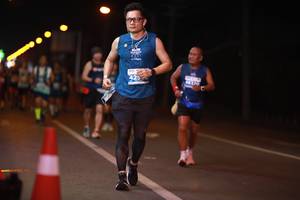 BIB: 425, 4350
                            <button type="button" onclick="openModal(15678808)" class="btn btn-primary btn-sm float-right btn-popup" data-toggle="modal" data-target=".modal-high-quality">
                        <i class="fas fa-shopping-cart"></i> Add to Cart
                    </button>
                                            <button type="button" onclick="isThisMe(15678808, true)" class="btn btn-success btn-sm float-right btn-popup btn-isme hidden" data-toggle="tooltip" data-placement="bottom" title="นี่คือรูปของคุณใช่ไหม คลิกที่นี่เพื่อเอาเข้าอัลบั้ม">
                        <i class="fas fa-plus"></i> Add to album
                    </button>
                    <button type="button" onclick="isThisMe(15678808, false)" class="btn btn-warning btn-sm float-right btn-popup btn-isnotme hidden">
                        <i class="fas fa-ban"></i> Remove from album
                    </button>