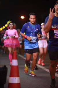 BIB: 1226
                            <button type="button" onclick="openModal(15676493)" class="btn btn-primary btn-sm float-right btn-popup" data-toggle="modal" data-target=".modal-high-quality">
                        <i class="fas fa-shopping-cart"></i> Add to Cart
                    </button>
                                            <button type="button" onclick="isThisMe(15676493, true)" class="btn btn-success btn-sm float-right btn-popup btn-isme hidden" data-toggle="tooltip" data-placement="bottom" title="นี่คือรูปของคุณใช่ไหม คลิกที่นี่เพื่อเอาเข้าอัลบั้ม">
                        <i class="fas fa-plus"></i> Add to album
                    </button>
                    <button type="button" onclick="isThisMe(15676493, false)" class="btn btn-warning btn-sm float-right btn-popup btn-isnotme hidden">
                        <i class="fas fa-ban"></i> Remove from album
                    </button>