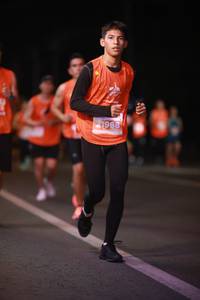 BIB: 1968
                            <button type="button" onclick="openModal(15689632)" class="btn btn-primary btn-sm float-right btn-popup" data-toggle="modal" data-target=".modal-high-quality">
                        <i class="fas fa-shopping-cart"></i> Add to Cart
                    </button>
                                            <button type="button" onclick="isThisMe(15689632, true)" class="btn btn-success btn-sm float-right btn-popup btn-isme hidden" data-toggle="tooltip" data-placement="bottom" title="นี่คือรูปของคุณใช่ไหม คลิกที่นี่เพื่อเอาเข้าอัลบั้ม">
                        <i class="fas fa-plus"></i> Add to album
                    </button>
                    <button type="button" onclick="isThisMe(15689632, false)" class="btn btn-warning btn-sm float-right btn-popup btn-isnotme hidden">
                        <i class="fas fa-ban"></i> Remove from album
                    </button>