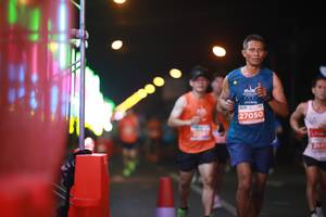 BIB: 27050, 2110
                            <button type="button" onclick="openModal(15692075)" class="btn btn-primary btn-sm float-right btn-popup" data-toggle="modal" data-target=".modal-high-quality">
                        <i class="fas fa-shopping-cart"></i> Add to Cart
                    </button>
                                            <button type="button" onclick="isThisMe(15692075, true)" class="btn btn-success btn-sm float-right btn-popup btn-isme hidden" data-toggle="tooltip" data-placement="bottom" title="นี่คือรูปของคุณใช่ไหม คลิกที่นี่เพื่อเอาเข้าอัลบั้ม">
                        <i class="fas fa-plus"></i> Add to album
                    </button>
                    <button type="button" onclick="isThisMe(15692075, false)" class="btn btn-warning btn-sm float-right btn-popup btn-isnotme hidden">
                        <i class="fas fa-ban"></i> Remove from album
                    </button>