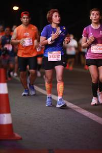 BIB: 304, 24060, 23012
                            <button type="button" onclick="openModal(14062719)" class="btn btn-primary btn-sm float-right btn-popup" data-toggle="modal" data-target=".modal-high-quality">
                        <i class="fas fa-shopping-cart"></i> Add to Cart
                    </button>
                                            <button type="button" onclick="isThisMe(14062719, true)" class="btn btn-success btn-sm float-right btn-popup btn-isme hidden" data-toggle="tooltip" data-placement="bottom" title="นี่คือรูปของคุณใช่ไหม คลิกที่นี่เพื่อเอาเข้าอัลบั้ม">
                        <i class="fas fa-plus"></i> Add to album
                    </button>
                    <button type="button" onclick="isThisMe(14062719, false)" class="btn btn-warning btn-sm float-right btn-popup btn-isnotme hidden">
                        <i class="fas fa-ban"></i> Remove from album
                    </button>