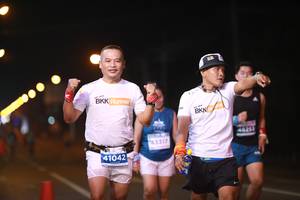 BIB: 46213, 3317, 41042
                            <button type="button" onclick="openModal(15687435)" class="btn btn-primary btn-sm float-right btn-popup" data-toggle="modal" data-target=".modal-high-quality">
                        <i class="fas fa-shopping-cart"></i> Add to Cart
                    </button>
                                            <button type="button" onclick="isThisMe(15687435, true)" class="btn btn-success btn-sm float-right btn-popup btn-isme hidden" data-toggle="tooltip" data-placement="bottom" title="นี่คือรูปของคุณใช่ไหม คลิกที่นี่เพื่อเอาเข้าอัลบั้ม">
                        <i class="fas fa-plus"></i> Add to album
                    </button>
                    <button type="button" onclick="isThisMe(15687435, false)" class="btn btn-warning btn-sm float-right btn-popup btn-isnotme hidden">
                        <i class="fas fa-ban"></i> Remove from album
                    </button>