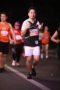 BIB: 89207, 20353
                            <button type="button" onclick="openModal(14068893)" class="btn btn-primary btn-sm float-right btn-popup" data-toggle="modal" data-target=".modal-high-quality">
                        <i class="fas fa-shopping-cart"></i> Add to Cart
                    </button>
                                            <button type="button" onclick="isThisMe(14068893, true)" class="btn btn-success btn-sm float-right btn-popup btn-isme hidden" data-toggle="tooltip" data-placement="bottom" title="นี่คือรูปของคุณใช่ไหม คลิกที่นี่เพื่อเอาเข้าอัลบั้ม">
                        <i class="fas fa-plus"></i> Add to album
                    </button>
                    <button type="button" onclick="isThisMe(14068893, false)" class="btn btn-warning btn-sm float-right btn-popup btn-isnotme hidden">
                        <i class="fas fa-ban"></i> Remove from album
                    </button>