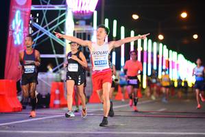 BIB: 45265, 40176, 956
                            <button type="button" onclick="openModal(14651557)" class="btn btn-primary btn-sm float-right btn-popup" data-toggle="modal" data-target=".modal-high-quality">
                        <i class="fas fa-shopping-cart"></i> Add to Cart
                    </button>
                                            <button type="button" onclick="isThisMe(14651557, true)" class="btn btn-success btn-sm float-right btn-popup btn-isme hidden" data-toggle="tooltip" data-placement="bottom" title="นี่คือรูปของคุณใช่ไหม คลิกที่นี่เพื่อเอาเข้าอัลบั้ม">
                        <i class="fas fa-plus"></i> Add to album
                    </button>
                    <button type="button" onclick="isThisMe(14651557, false)" class="btn btn-warning btn-sm float-right btn-popup btn-isnotme hidden">
                        <i class="fas fa-ban"></i> Remove from album
                    </button>