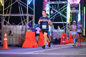 BIB: 40833
                            <button type="button" onclick="openModal(14626666)" class="btn btn-primary btn-sm float-right btn-popup" data-toggle="modal" data-target=".modal-high-quality">
                        <i class="fas fa-shopping-cart"></i> Add to Cart
                    </button>
                                            <button type="button" onclick="isThisMe(14626666, true)" class="btn btn-success btn-sm float-right btn-popup btn-isme hidden" data-toggle="tooltip" data-placement="bottom" title="นี่คือรูปของคุณใช่ไหม คลิกที่นี่เพื่อเอาเข้าอัลบั้ม">
                        <i class="fas fa-plus"></i> Add to album
                    </button>
                    <button type="button" onclick="isThisMe(14626666, false)" class="btn btn-warning btn-sm float-right btn-popup btn-isnotme hidden">
                        <i class="fas fa-ban"></i> Remove from album
                    </button>