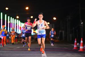 BIB: 40215
                            <button type="button" onclick="openModal(14637118)" class="btn btn-primary btn-sm float-right btn-popup" data-toggle="modal" data-target=".modal-high-quality">
                        <i class="fas fa-shopping-cart"></i> Add to Cart
                    </button>
                                            <button type="button" onclick="isThisMe(14637118, true)" class="btn btn-success btn-sm float-right btn-popup btn-isme hidden" data-toggle="tooltip" data-placement="bottom" title="นี่คือรูปของคุณใช่ไหม คลิกที่นี่เพื่อเอาเข้าอัลบั้ม">
                        <i class="fas fa-plus"></i> Add to album
                    </button>
                    <button type="button" onclick="isThisMe(14637118, false)" class="btn btn-warning btn-sm float-right btn-popup btn-isnotme hidden">
                        <i class="fas fa-ban"></i> Remove from album
                    </button>