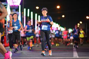 BIB: 0404, 40781
                            <button type="button" onclick="openModal(14616722)" class="btn btn-primary btn-sm float-right btn-popup" data-toggle="modal" data-target=".modal-high-quality">
                        <i class="fas fa-shopping-cart"></i> Add to Cart
                    </button>
                                            <button type="button" onclick="isThisMe(14616722, true)" class="btn btn-success btn-sm float-right btn-popup btn-isme hidden" data-toggle="tooltip" data-placement="bottom" title="นี่คือรูปของคุณใช่ไหม คลิกที่นี่เพื่อเอาเข้าอัลบั้ม">
                        <i class="fas fa-plus"></i> Add to album
                    </button>
                    <button type="button" onclick="isThisMe(14616722, false)" class="btn btn-warning btn-sm float-right btn-popup btn-isnotme hidden">
                        <i class="fas fa-ban"></i> Remove from album
                    </button>