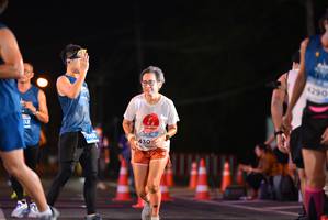 BIB: 4290, 430
                            <button type="button" onclick="openModal(14553944)" class="btn btn-primary btn-sm float-right btn-popup" data-toggle="modal" data-target=".modal-high-quality">
                        <i class="fas fa-shopping-cart"></i> Add to Cart
                    </button>
                                            <button type="button" onclick="isThisMe(14553944, true)" class="btn btn-success btn-sm float-right btn-popup btn-isme hidden" data-toggle="tooltip" data-placement="bottom" title="นี่คือรูปของคุณใช่ไหม คลิกที่นี่เพื่อเอาเข้าอัลบั้ม">
                        <i class="fas fa-plus"></i> Add to album
                    </button>
                    <button type="button" onclick="isThisMe(14553944, false)" class="btn btn-warning btn-sm float-right btn-popup btn-isnotme hidden">
                        <i class="fas fa-ban"></i> Remove from album
                    </button>