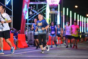 BIB: 41010
                            <button type="button" onclick="openModal(14502307)" class="btn btn-primary btn-sm float-right btn-popup" data-toggle="modal" data-target=".modal-high-quality">
                        <i class="fas fa-shopping-cart"></i> Add to Cart
                    </button>
                                            <button type="button" onclick="isThisMe(14502307, true)" class="btn btn-success btn-sm float-right btn-popup btn-isme hidden" data-toggle="tooltip" data-placement="bottom" title="นี่คือรูปของคุณใช่ไหม คลิกที่นี่เพื่อเอาเข้าอัลบั้ม">
                        <i class="fas fa-plus"></i> Add to album
                    </button>
                    <button type="button" onclick="isThisMe(14502307, false)" class="btn btn-warning btn-sm float-right btn-popup btn-isnotme hidden">
                        <i class="fas fa-ban"></i> Remove from album
                    </button>