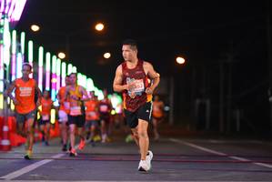 BIB: 852
                            <button type="button" onclick="openModal(14434011)" class="btn btn-primary btn-sm float-right btn-popup" data-toggle="modal" data-target=".modal-high-quality">
                        <i class="fas fa-shopping-cart"></i> Add to Cart
                    </button>
                                            <button type="button" onclick="isThisMe(14434011, true)" class="btn btn-success btn-sm float-right btn-popup btn-isme hidden" data-toggle="tooltip" data-placement="bottom" title="นี่คือรูปของคุณใช่ไหม คลิกที่นี่เพื่อเอาเข้าอัลบั้ม">
                        <i class="fas fa-plus"></i> Add to album
                    </button>
                    <button type="button" onclick="isThisMe(14434011, false)" class="btn btn-warning btn-sm float-right btn-popup btn-isnotme hidden">
                        <i class="fas fa-ban"></i> Remove from album
                    </button>