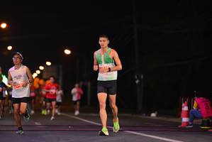 BIB: 4205, 2695
                            <button type="button" onclick="openModal(14424824)" class="btn btn-primary btn-sm float-right btn-popup" data-toggle="modal" data-target=".modal-high-quality">
                        <i class="fas fa-shopping-cart"></i> Add to Cart
                    </button>
                                            <button type="button" onclick="isThisMe(14424824, true)" class="btn btn-success btn-sm float-right btn-popup btn-isme hidden" data-toggle="tooltip" data-placement="bottom" title="นี่คือรูปของคุณใช่ไหม คลิกที่นี่เพื่อเอาเข้าอัลบั้ม">
                        <i class="fas fa-plus"></i> Add to album
                    </button>
                    <button type="button" onclick="isThisMe(14424824, false)" class="btn btn-warning btn-sm float-right btn-popup btn-isnotme hidden">
                        <i class="fas fa-ban"></i> Remove from album
                    </button>