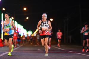 BIB: 22190, 078
                            <button type="button" onclick="openModal(14432547)" class="btn btn-primary btn-sm float-right btn-popup" data-toggle="modal" data-target=".modal-high-quality">
                        <i class="fas fa-shopping-cart"></i> Add to Cart
                    </button>
                                            <button type="button" onclick="isThisMe(14432547, true)" class="btn btn-success btn-sm float-right btn-popup btn-isme hidden" data-toggle="tooltip" data-placement="bottom" title="นี่คือรูปของคุณใช่ไหม คลิกที่นี่เพื่อเอาเข้าอัลบั้ม">
                        <i class="fas fa-plus"></i> Add to album
                    </button>
                    <button type="button" onclick="isThisMe(14432547, false)" class="btn btn-warning btn-sm float-right btn-popup btn-isnotme hidden">
                        <i class="fas fa-ban"></i> Remove from album
                    </button>