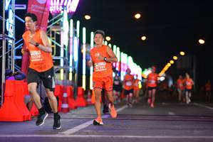 BIB: 0239, 27385
                            <button type="button" onclick="openModal(14458038)" class="btn btn-primary btn-sm float-right btn-popup" data-toggle="modal" data-target=".modal-high-quality">
                        <i class="fas fa-shopping-cart"></i> Add to Cart
                    </button>
                                            <button type="button" onclick="isThisMe(14458038, true)" class="btn btn-success btn-sm float-right btn-popup btn-isme hidden" data-toggle="tooltip" data-placement="bottom" title="นี่คือรูปของคุณใช่ไหม คลิกที่นี่เพื่อเอาเข้าอัลบั้ม">
                        <i class="fas fa-plus"></i> Add to album
                    </button>
                    <button type="button" onclick="isThisMe(14458038, false)" class="btn btn-warning btn-sm float-right btn-popup btn-isnotme hidden">
                        <i class="fas fa-ban"></i> Remove from album
                    </button>