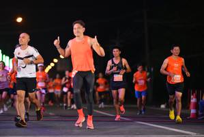 BIB: 340
                            <button type="button" onclick="openModal(14369358)" class="btn btn-primary btn-sm float-right btn-popup" data-toggle="modal" data-target=".modal-high-quality">
                        <i class="fas fa-shopping-cart"></i> Add to Cart
                    </button>
                                            <button type="button" onclick="isThisMe(14369358, true)" class="btn btn-success btn-sm float-right btn-popup btn-isme hidden" data-toggle="tooltip" data-placement="bottom" title="นี่คือรูปของคุณใช่ไหม คลิกที่นี่เพื่อเอาเข้าอัลบั้ม">
                        <i class="fas fa-plus"></i> Add to album
                    </button>
                    <button type="button" onclick="isThisMe(14369358, false)" class="btn btn-warning btn-sm float-right btn-popup btn-isnotme hidden">
                        <i class="fas fa-ban"></i> Remove from album
                    </button>