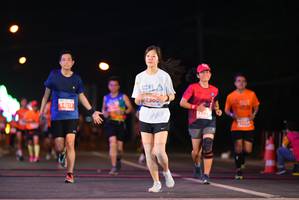 BIB: 230, 74212
                            <button type="button" onclick="openModal(14368064)" class="btn btn-primary btn-sm float-right btn-popup" data-toggle="modal" data-target=".modal-high-quality">
                        <i class="fas fa-shopping-cart"></i> Add to Cart
                    </button>
                                            <button type="button" onclick="isThisMe(14368064, true)" class="btn btn-success btn-sm float-right btn-popup btn-isme hidden" data-toggle="tooltip" data-placement="bottom" title="นี่คือรูปของคุณใช่ไหม คลิกที่นี่เพื่อเอาเข้าอัลบั้ม">
                        <i class="fas fa-plus"></i> Add to album
                    </button>
                    <button type="button" onclick="isThisMe(14368064, false)" class="btn btn-warning btn-sm float-right btn-popup btn-isnotme hidden">
                        <i class="fas fa-ban"></i> Remove from album
                    </button>