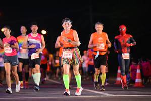 BIB: 23558, 127, 027, 29371, 26220
                            <button type="button" onclick="openModal(14242052)" class="btn btn-primary btn-sm float-right btn-popup" data-toggle="modal" data-target=".modal-high-quality">
                        <i class="fas fa-shopping-cart"></i> Add to Cart
                    </button>
                                            <button type="button" onclick="isThisMe(14242052, true)" class="btn btn-success btn-sm float-right btn-popup btn-isme hidden" data-toggle="tooltip" data-placement="bottom" title="นี่คือรูปของคุณใช่ไหม คลิกที่นี่เพื่อเอาเข้าอัลบั้ม">
                        <i class="fas fa-plus"></i> Add to album
                    </button>
                    <button type="button" onclick="isThisMe(14242052, false)" class="btn btn-warning btn-sm float-right btn-popup btn-isnotme hidden">
                        <i class="fas fa-ban"></i> Remove from album
                    </button>