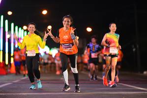 BIB: 236, 22709
                            <button type="button" onclick="openModal(14216542)" class="btn btn-primary btn-sm float-right btn-popup" data-toggle="modal" data-target=".modal-high-quality">
                        <i class="fas fa-shopping-cart"></i> Add to Cart
                    </button>
                                            <button type="button" onclick="isThisMe(14216542, true)" class="btn btn-success btn-sm float-right btn-popup btn-isme hidden" data-toggle="tooltip" data-placement="bottom" title="นี่คือรูปของคุณใช่ไหม คลิกที่นี่เพื่อเอาเข้าอัลบั้ม">
                        <i class="fas fa-plus"></i> Add to album
                    </button>
                    <button type="button" onclick="isThisMe(14216542, false)" class="btn btn-warning btn-sm float-right btn-popup btn-isnotme hidden">
                        <i class="fas fa-ban"></i> Remove from album
                    </button>