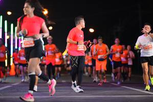 BIB: 0476, 263, 27648
                            <button type="button" onclick="openModal(14227912)" class="btn btn-primary btn-sm float-right btn-popup" data-toggle="modal" data-target=".modal-high-quality">
                        <i class="fas fa-shopping-cart"></i> Add to Cart
                    </button>
                                            <button type="button" onclick="isThisMe(14227912, true)" class="btn btn-success btn-sm float-right btn-popup btn-isme hidden" data-toggle="tooltip" data-placement="bottom" title="นี่คือรูปของคุณใช่ไหม คลิกที่นี่เพื่อเอาเข้าอัลบั้ม">
                        <i class="fas fa-plus"></i> Add to album
                    </button>
                    <button type="button" onclick="isThisMe(14227912, false)" class="btn btn-warning btn-sm float-right btn-popup btn-isnotme hidden">
                        <i class="fas fa-ban"></i> Remove from album
                    </button>