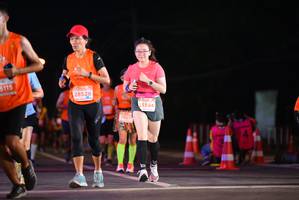 BIB: 5115, 28528, 23594, 2537
                            <button type="button" onclick="openModal(14241923)" class="btn btn-primary btn-sm float-right btn-popup" data-toggle="modal" data-target=".modal-high-quality">
                        <i class="fas fa-shopping-cart"></i> Add to Cart
                    </button>
                                            <button type="button" onclick="isThisMe(14241923, true)" class="btn btn-success btn-sm float-right btn-popup btn-isme hidden" data-toggle="tooltip" data-placement="bottom" title="นี่คือรูปของคุณใช่ไหม คลิกที่นี่เพื่อเอาเข้าอัลบั้ม">
                        <i class="fas fa-plus"></i> Add to album
                    </button>
                    <button type="button" onclick="isThisMe(14241923, false)" class="btn btn-warning btn-sm float-right btn-popup btn-isnotme hidden">
                        <i class="fas fa-ban"></i> Remove from album
                    </button>