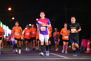BIB: 7558, 2060, 20986
                            <button type="button" onclick="openModal(14131719)" class="btn btn-primary btn-sm float-right btn-popup" data-toggle="modal" data-target=".modal-high-quality">
                        <i class="fas fa-shopping-cart"></i> Add to Cart
                    </button>
                                            <button type="button" onclick="isThisMe(14131719, true)" class="btn btn-success btn-sm float-right btn-popup btn-isme hidden" data-toggle="tooltip" data-placement="bottom" title="นี่คือรูปของคุณใช่ไหม คลิกที่นี่เพื่อเอาเข้าอัลบั้ม">
                        <i class="fas fa-plus"></i> Add to album
                    </button>
                    <button type="button" onclick="isThisMe(14131719, false)" class="btn btn-warning btn-sm float-right btn-popup btn-isnotme hidden">
                        <i class="fas fa-ban"></i> Remove from album
                    </button>