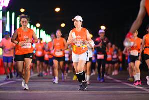 BIB: 4077, 233, 24350
                            <button type="button" onclick="openModal(14098673)" class="btn btn-primary btn-sm float-right btn-popup" data-toggle="modal" data-target=".modal-high-quality">
                        <i class="fas fa-shopping-cart"></i> Add to Cart
                    </button>
                                            <button type="button" onclick="isThisMe(14098673, true)" class="btn btn-success btn-sm float-right btn-popup btn-isme hidden" data-toggle="tooltip" data-placement="bottom" title="นี่คือรูปของคุณใช่ไหม คลิกที่นี่เพื่อเอาเข้าอัลบั้ม">
                        <i class="fas fa-plus"></i> Add to album
                    </button>
                    <button type="button" onclick="isThisMe(14098673, false)" class="btn btn-warning btn-sm float-right btn-popup btn-isnotme hidden">
                        <i class="fas fa-ban"></i> Remove from album
                    </button>