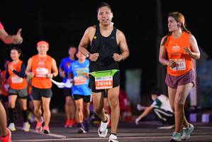 BIB: 911, 26148
                            <button type="button" onclick="openModal(14085572)" class="btn btn-primary btn-sm float-right btn-popup" data-toggle="modal" data-target=".modal-high-quality">
                        <i class="fas fa-shopping-cart"></i> Add to Cart
                    </button>
                                            <button type="button" onclick="isThisMe(14085572, true)" class="btn btn-success btn-sm float-right btn-popup btn-isme hidden" data-toggle="tooltip" data-placement="bottom" title="นี่คือรูปของคุณใช่ไหม คลิกที่นี่เพื่อเอาเข้าอัลบั้ม">
                        <i class="fas fa-plus"></i> Add to album
                    </button>
                    <button type="button" onclick="isThisMe(14085572, false)" class="btn btn-warning btn-sm float-right btn-popup btn-isnotme hidden">
                        <i class="fas fa-ban"></i> Remove from album
                    </button>