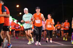 BIB: 73218, 2230, 076
                            <button type="button" onclick="openModal(14106065)" class="btn btn-primary btn-sm float-right btn-popup" data-toggle="modal" data-target=".modal-high-quality">
                        <i class="fas fa-shopping-cart"></i> Add to Cart
                    </button>
                                            <button type="button" onclick="isThisMe(14106065, true)" class="btn btn-success btn-sm float-right btn-popup btn-isme hidden" data-toggle="tooltip" data-placement="bottom" title="นี่คือรูปของคุณใช่ไหม คลิกที่นี่เพื่อเอาเข้าอัลบั้ม">
                        <i class="fas fa-plus"></i> Add to album
                    </button>
                    <button type="button" onclick="isThisMe(14106065, false)" class="btn btn-warning btn-sm float-right btn-popup btn-isnotme hidden">
                        <i class="fas fa-ban"></i> Remove from album
                    </button>