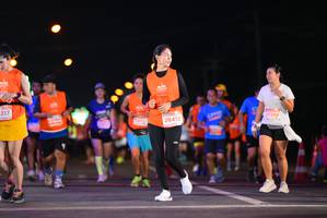 BIB: 217, 28412, 2286
                            <button type="button" onclick="openModal(14135950)" class="btn btn-primary btn-sm float-right btn-popup" data-toggle="modal" data-target=".modal-high-quality">
                        <i class="fas fa-shopping-cart"></i> Add to Cart
                    </button>
                                            <button type="button" onclick="isThisMe(14135950, true)" class="btn btn-success btn-sm float-right btn-popup btn-isme hidden" data-toggle="tooltip" data-placement="bottom" title="นี่คือรูปของคุณใช่ไหม คลิกที่นี่เพื่อเอาเข้าอัลบั้ม">
                        <i class="fas fa-plus"></i> Add to album
                    </button>
                    <button type="button" onclick="isThisMe(14135950, false)" class="btn btn-warning btn-sm float-right btn-popup btn-isnotme hidden">
                        <i class="fas fa-ban"></i> Remove from album
                    </button>