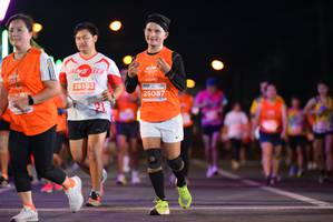 BIB: 25502, 25087
                            <button type="button" onclick="openModal(14106576)" class="btn btn-primary btn-sm float-right btn-popup" data-toggle="modal" data-target=".modal-high-quality">
                        <i class="fas fa-shopping-cart"></i> Add to Cart
                    </button>
                                            <button type="button" onclick="isThisMe(14106576, true)" class="btn btn-success btn-sm float-right btn-popup btn-isme hidden" data-toggle="tooltip" data-placement="bottom" title="นี่คือรูปของคุณใช่ไหม คลิกที่นี่เพื่อเอาเข้าอัลบั้ม">
                        <i class="fas fa-plus"></i> Add to album
                    </button>
                    <button type="button" onclick="isThisMe(14106576, false)" class="btn btn-warning btn-sm float-right btn-popup btn-isnotme hidden">
                        <i class="fas fa-ban"></i> Remove from album
                    </button>