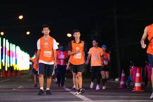 BIB: 22249, 20634
                            <button type="button" onclick="openModal(14051999)" class="btn btn-primary btn-sm float-right btn-popup" data-toggle="modal" data-target=".modal-high-quality">
                        <i class="fas fa-shopping-cart"></i> Add to Cart
                    </button>
                                            <button type="button" onclick="isThisMe(14051999, true)" class="btn btn-success btn-sm float-right btn-popup btn-isme hidden" data-toggle="tooltip" data-placement="bottom" title="นี่คือรูปของคุณใช่ไหม คลิกที่นี่เพื่อเอาเข้าอัลบั้ม">
                        <i class="fas fa-plus"></i> Add to album
                    </button>
                    <button type="button" onclick="isThisMe(14051999, false)" class="btn btn-warning btn-sm float-right btn-popup btn-isnotme hidden">
                        <i class="fas fa-ban"></i> Remove from album
                    </button>