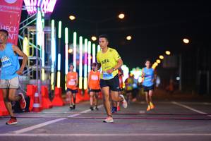 BIB: 0714, 0626
                            <button type="button" onclick="openModal(13817876)" class="btn btn-primary btn-sm float-right btn-popup" data-toggle="modal" data-target=".modal-high-quality">
                        <i class="fas fa-shopping-cart"></i> Add to Cart
                    </button>
                                            <button type="button" onclick="isThisMe(13817876, true)" class="btn btn-success btn-sm float-right btn-popup btn-isme hidden" data-toggle="tooltip" data-placement="bottom" title="นี่คือรูปของคุณใช่ไหม คลิกที่นี่เพื่อเอาเข้าอัลบั้ม">
                        <i class="fas fa-plus"></i> Add to album
                    </button>
                    <button type="button" onclick="isThisMe(13817876, false)" class="btn btn-warning btn-sm float-right btn-popup btn-isnotme hidden">
                        <i class="fas fa-ban"></i> Remove from album
                    </button>