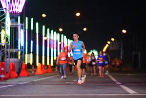 BIB: 0530
                            <button type="button" onclick="openModal(13950327)" class="btn btn-primary btn-sm float-right btn-popup" data-toggle="modal" data-target=".modal-high-quality">
                        <i class="fas fa-shopping-cart"></i> Add to Cart
                    </button>
                                            <button type="button" onclick="isThisMe(13950327, true)" class="btn btn-success btn-sm float-right btn-popup btn-isme hidden" data-toggle="tooltip" data-placement="bottom" title="นี่คือรูปของคุณใช่ไหม คลิกที่นี่เพื่อเอาเข้าอัลบั้ม">
                        <i class="fas fa-plus"></i> Add to album
                    </button>
                    <button type="button" onclick="isThisMe(13950327, false)" class="btn btn-warning btn-sm float-right btn-popup btn-isnotme hidden">
                        <i class="fas fa-ban"></i> Remove from album
                    </button>