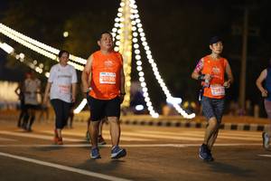 BIB: 20130, 29673
                            <button type="button" onclick="openModal(14747193)" class="btn btn-primary btn-sm float-right btn-popup" data-toggle="modal" data-target=".modal-high-quality">
                        <i class="fas fa-shopping-cart"></i> Add to Cart
                    </button>
                                            <button type="button" onclick="isThisMe(14747193, true)" class="btn btn-success btn-sm float-right btn-popup btn-isme hidden" data-toggle="tooltip" data-placement="bottom" title="นี่คือรูปของคุณใช่ไหม คลิกที่นี่เพื่อเอาเข้าอัลบั้ม">
                        <i class="fas fa-plus"></i> Add to album
                    </button>
                    <button type="button" onclick="isThisMe(14747193, false)" class="btn btn-warning btn-sm float-right btn-popup btn-isnotme hidden">
                        <i class="fas fa-ban"></i> Remove from album
                    </button>