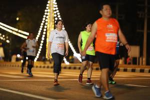 BIB: 103, 29462
                            <button type="button" onclick="openModal(14747127)" class="btn btn-primary btn-sm float-right btn-popup" data-toggle="modal" data-target=".modal-high-quality">
                        <i class="fas fa-shopping-cart"></i> Add to Cart
                    </button>
                                            <button type="button" onclick="isThisMe(14747127, true)" class="btn btn-success btn-sm float-right btn-popup btn-isme hidden" data-toggle="tooltip" data-placement="bottom" title="นี่คือรูปของคุณใช่ไหม คลิกที่นี่เพื่อเอาเข้าอัลบั้ม">
                        <i class="fas fa-plus"></i> Add to album
                    </button>
                    <button type="button" onclick="isThisMe(14747127, false)" class="btn btn-warning btn-sm float-right btn-popup btn-isnotme hidden">
                        <i class="fas fa-ban"></i> Remove from album
                    </button>