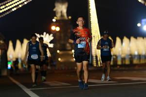 BIB: 42195, 15250
                            <button type="button" onclick="openModal(15001672)" class="btn btn-primary btn-sm float-right btn-popup" data-toggle="modal" data-target=".modal-high-quality">
                        <i class="fas fa-shopping-cart"></i> Add to Cart
                    </button>
                                            <button type="button" onclick="isThisMe(15001672, true)" class="btn btn-success btn-sm float-right btn-popup btn-isme hidden" data-toggle="tooltip" data-placement="bottom" title="นี่คือรูปของคุณใช่ไหม คลิกที่นี่เพื่อเอาเข้าอัลบั้ม">
                        <i class="fas fa-plus"></i> Add to album
                    </button>
                    <button type="button" onclick="isThisMe(15001672, false)" class="btn btn-warning btn-sm float-right btn-popup btn-isnotme hidden">
                        <i class="fas fa-ban"></i> Remove from album
                    </button>