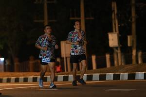 BIB: 41609
                            <button type="button" onclick="openModal(14760758)" class="btn btn-primary btn-sm float-right btn-popup" data-toggle="modal" data-target=".modal-high-quality">
                        <i class="fas fa-shopping-cart"></i> Add to Cart
                    </button>
                                            <button type="button" onclick="isThisMe(14760758, true)" class="btn btn-success btn-sm float-right btn-popup btn-isme hidden" data-toggle="tooltip" data-placement="bottom" title="นี่คือรูปของคุณใช่ไหม คลิกที่นี่เพื่อเอาเข้าอัลบั้ม">
                        <i class="fas fa-plus"></i> Add to album
                    </button>
                    <button type="button" onclick="isThisMe(14760758, false)" class="btn btn-warning btn-sm float-right btn-popup btn-isnotme hidden">
                        <i class="fas fa-ban"></i> Remove from album
                    </button>