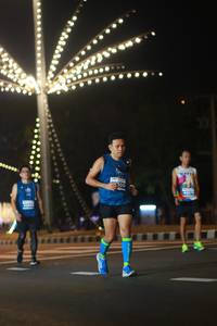 BIB: 100, 46575
                            <button type="button" onclick="openModal(14578425)" class="btn btn-primary btn-sm float-right btn-popup" data-toggle="modal" data-target=".modal-high-quality">
                        <i class="fas fa-shopping-cart"></i> Add to Cart
                    </button>
                                            <button type="button" onclick="isThisMe(14578425, true)" class="btn btn-success btn-sm float-right btn-popup btn-isme hidden" data-toggle="tooltip" data-placement="bottom" title="นี่คือรูปของคุณใช่ไหม คลิกที่นี่เพื่อเอาเข้าอัลบั้ม">
                        <i class="fas fa-plus"></i> Add to album
                    </button>
                    <button type="button" onclick="isThisMe(14578425, false)" class="btn btn-warning btn-sm float-right btn-popup btn-isnotme hidden">
                        <i class="fas fa-ban"></i> Remove from album
                    </button>