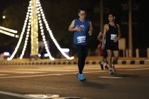 BIB: 464, 41909
                            <button type="button" onclick="openModal(14727458)" class="btn btn-primary btn-sm float-right btn-popup" data-toggle="modal" data-target=".modal-high-quality">
                        <i class="fas fa-shopping-cart"></i> Add to Cart
                    </button>
                                            <button type="button" onclick="isThisMe(14727458, true)" class="btn btn-success btn-sm float-right btn-popup btn-isme hidden" data-toggle="tooltip" data-placement="bottom" title="นี่คือรูปของคุณใช่ไหม คลิกที่นี่เพื่อเอาเข้าอัลบั้ม">
                        <i class="fas fa-plus"></i> Add to album
                    </button>
                    <button type="button" onclick="isThisMe(14727458, false)" class="btn btn-warning btn-sm float-right btn-popup btn-isnotme hidden">
                        <i class="fas fa-ban"></i> Remove from album
                    </button>