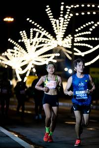 BIB: 289, 41084
                            <button type="button" onclick="openModal(14873580)" class="btn btn-primary btn-sm float-right btn-popup" data-toggle="modal" data-target=".modal-high-quality">
                        <i class="fas fa-shopping-cart"></i> Add to Cart
                    </button>
                                            <button type="button" onclick="isThisMe(14873580, true)" class="btn btn-success btn-sm float-right btn-popup btn-isme hidden" data-toggle="tooltip" data-placement="bottom" title="นี่คือรูปของคุณใช่ไหม คลิกที่นี่เพื่อเอาเข้าอัลบั้ม">
                        <i class="fas fa-plus"></i> Add to album
                    </button>
                    <button type="button" onclick="isThisMe(14873580, false)" class="btn btn-warning btn-sm float-right btn-popup btn-isnotme hidden">
                        <i class="fas fa-ban"></i> Remove from album
                    </button>