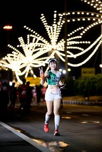 BIB: 28121
                            <button type="button" onclick="openModal(15107206)" class="btn btn-primary btn-sm float-right btn-popup" data-toggle="modal" data-target=".modal-high-quality">
                        <i class="fas fa-shopping-cart"></i> Add to Cart
                    </button>
                                            <button type="button" onclick="isThisMe(15107206, true)" class="btn btn-success btn-sm float-right btn-popup btn-isme hidden" data-toggle="tooltip" data-placement="bottom" title="นี่คือรูปของคุณใช่ไหม คลิกที่นี่เพื่อเอาเข้าอัลบั้ม">
                        <i class="fas fa-plus"></i> Add to album
                    </button>
                    <button type="button" onclick="isThisMe(15107206, false)" class="btn btn-warning btn-sm float-right btn-popup btn-isnotme hidden">
                        <i class="fas fa-ban"></i> Remove from album
                    </button>