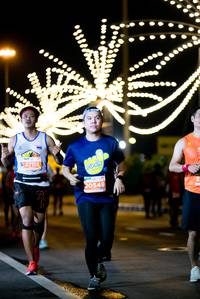 BIB: 52712, 20549
                            <button type="button" onclick="openModal(15257568)" class="btn btn-primary btn-sm float-right btn-popup" data-toggle="modal" data-target=".modal-high-quality">
                        <i class="fas fa-shopping-cart"></i> Add to Cart
                    </button>
                                            <button type="button" onclick="isThisMe(15257568, true)" class="btn btn-success btn-sm float-right btn-popup btn-isme hidden" data-toggle="tooltip" data-placement="bottom" title="นี่คือรูปของคุณใช่ไหม คลิกที่นี่เพื่อเอาเข้าอัลบั้ม">
                        <i class="fas fa-plus"></i> Add to album
                    </button>
                    <button type="button" onclick="isThisMe(15257568, false)" class="btn btn-warning btn-sm float-right btn-popup btn-isnotme hidden">
                        <i class="fas fa-ban"></i> Remove from album
                    </button>