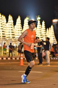 BIB: 432
                            <button type="button" onclick="openModal(14003342)" class="btn btn-primary btn-sm float-right btn-popup" data-toggle="modal" data-target=".modal-high-quality">
                        <i class="fas fa-shopping-cart"></i> Add to Cart
                    </button>
                                            <button type="button" onclick="isThisMe(14003342, true)" class="btn btn-success btn-sm float-right btn-popup btn-isme hidden" data-toggle="tooltip" data-placement="bottom" title="นี่คือรูปของคุณใช่ไหม คลิกที่นี่เพื่อเอาเข้าอัลบั้ม">
                        <i class="fas fa-plus"></i> Add to album
                    </button>
                    <button type="button" onclick="isThisMe(14003342, false)" class="btn btn-warning btn-sm float-right btn-popup btn-isnotme hidden">
                        <i class="fas fa-ban"></i> Remove from album
                    </button>