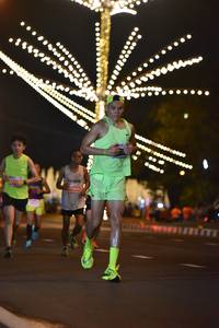 BIB: 40411, 319
                            <button type="button" onclick="openModal(13906356)" class="btn btn-primary btn-sm float-right btn-popup" data-toggle="modal" data-target=".modal-high-quality">
                        <i class="fas fa-shopping-cart"></i> Add to Cart
                    </button>
                                            <button type="button" onclick="isThisMe(13906356, true)" class="btn btn-success btn-sm float-right btn-popup btn-isme hidden" data-toggle="tooltip" data-placement="bottom" title="นี่คือรูปของคุณใช่ไหม คลิกที่นี่เพื่อเอาเข้าอัลบั้ม">
                        <i class="fas fa-plus"></i> Add to album
                    </button>
                    <button type="button" onclick="isThisMe(13906356, false)" class="btn btn-warning btn-sm float-right btn-popup btn-isnotme hidden">
                        <i class="fas fa-ban"></i> Remove from album
                    </button>